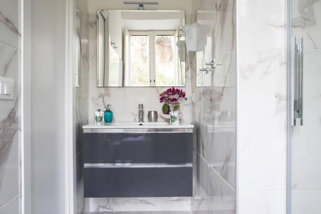 Silver Luxury Jacuzzi Suite Trastevere - Top Collection Rome Extérieur photo