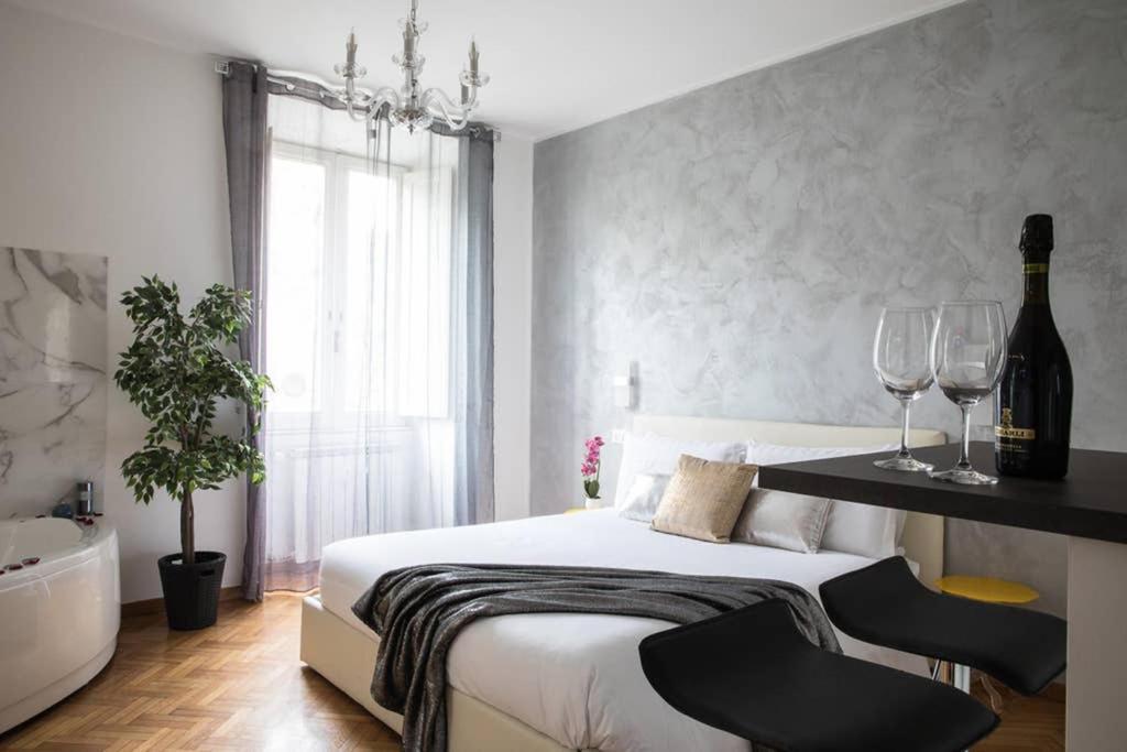 Silver Luxury Jacuzzi Suite Trastevere - Top Collection Rome Extérieur photo